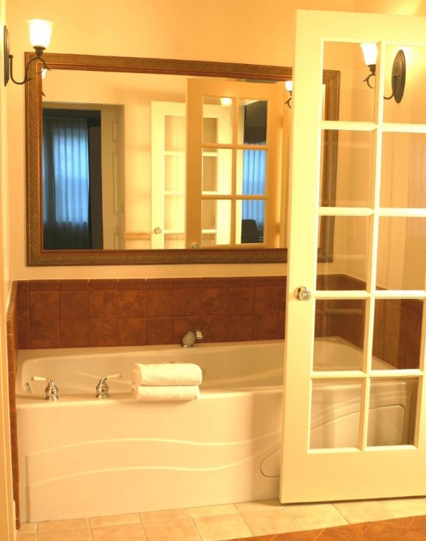 Fairhaven Village Inn image 21