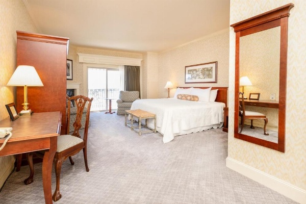 Fairhaven Village Inn image 7